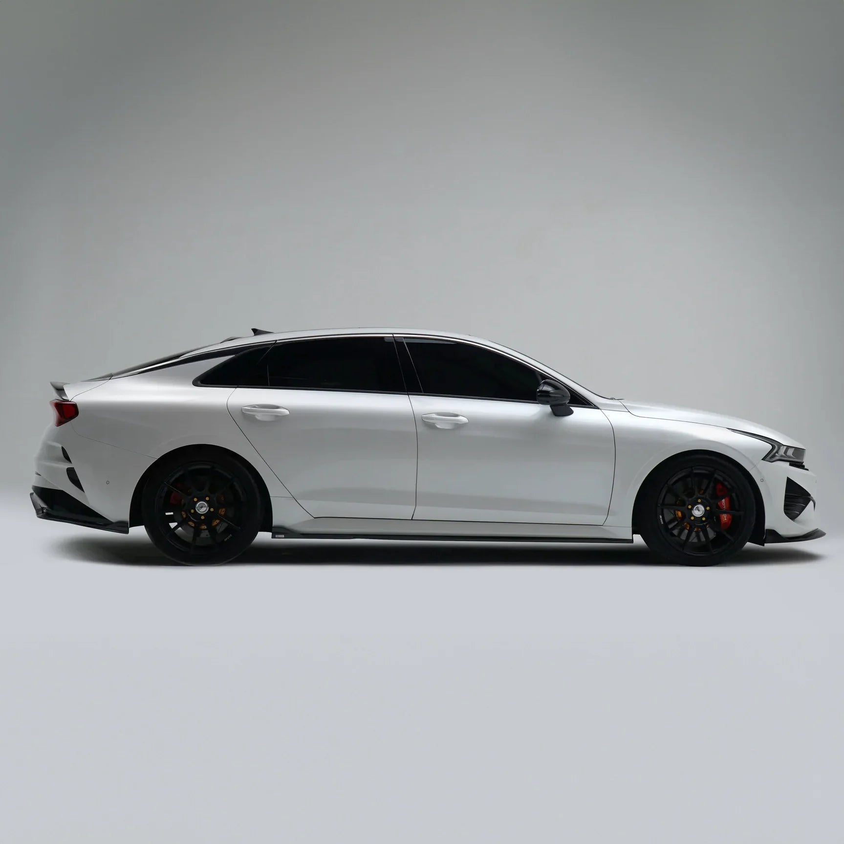 KIA K5 DL3 CARBON FIBER SIDE SKIRTS