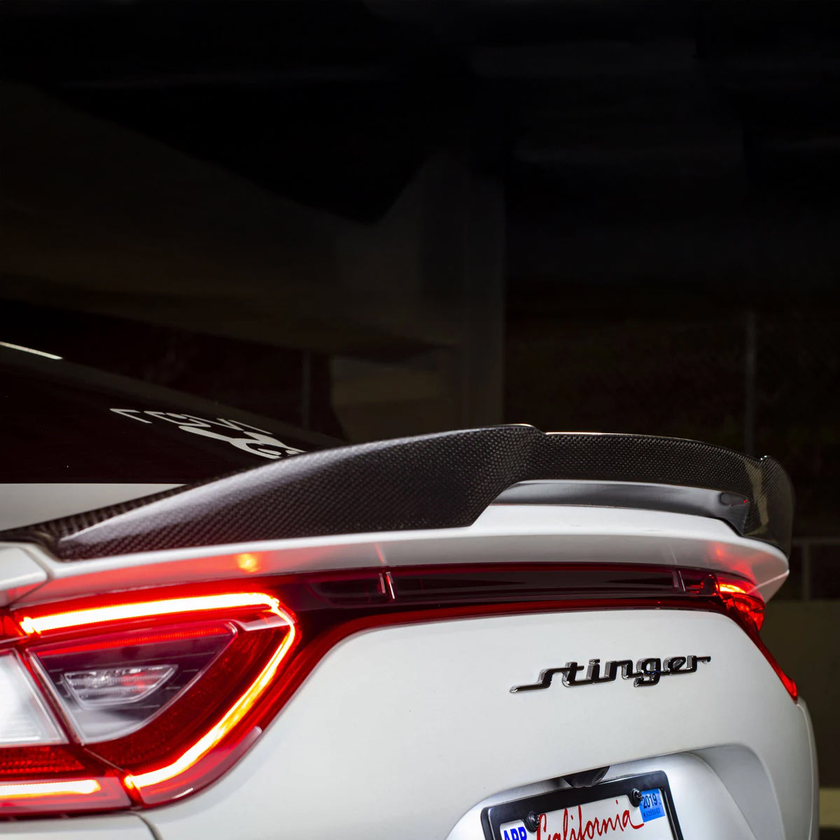 KIA STINGER CARBON FIBER SPOILER V1