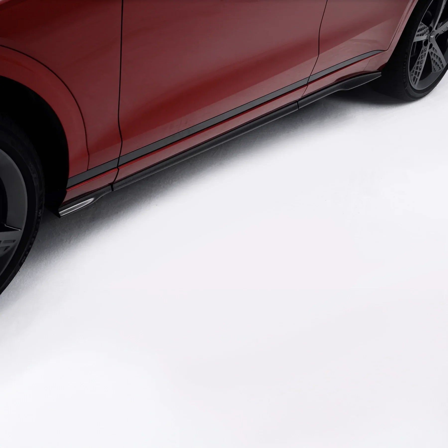 GENESIS GV70 CARBON FIBER SIDE SKIRTS