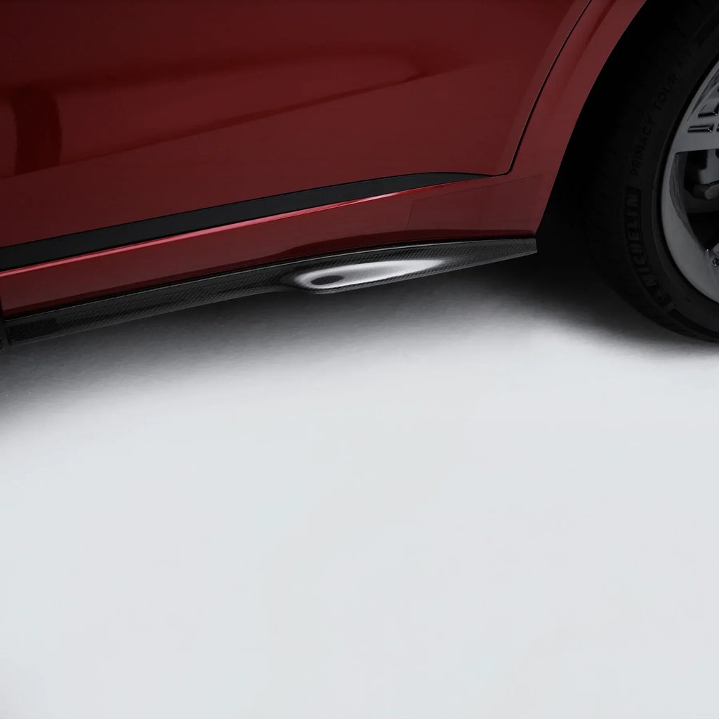 GENESIS GV70 CARBON FIBER SIDE SKIRTS