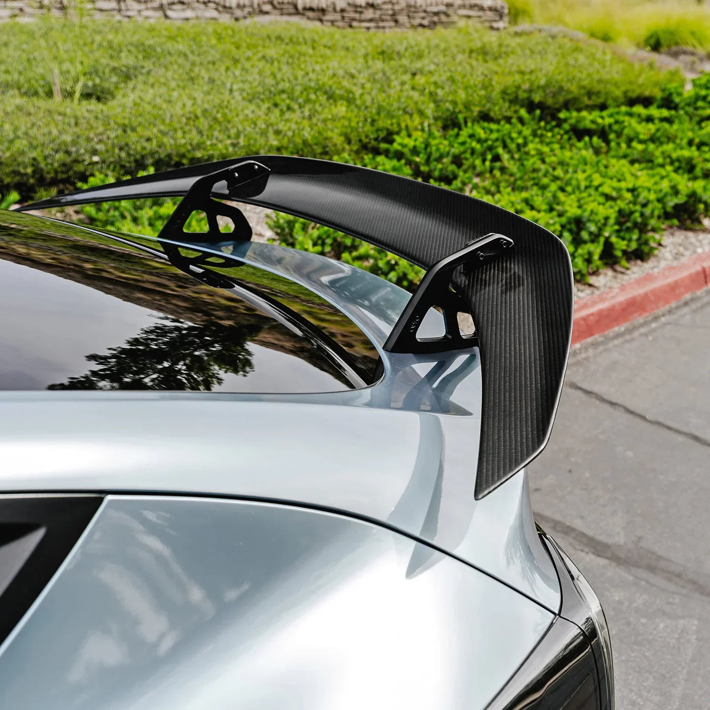 TESLA MODEL Y AT-S SWAN NECK WING