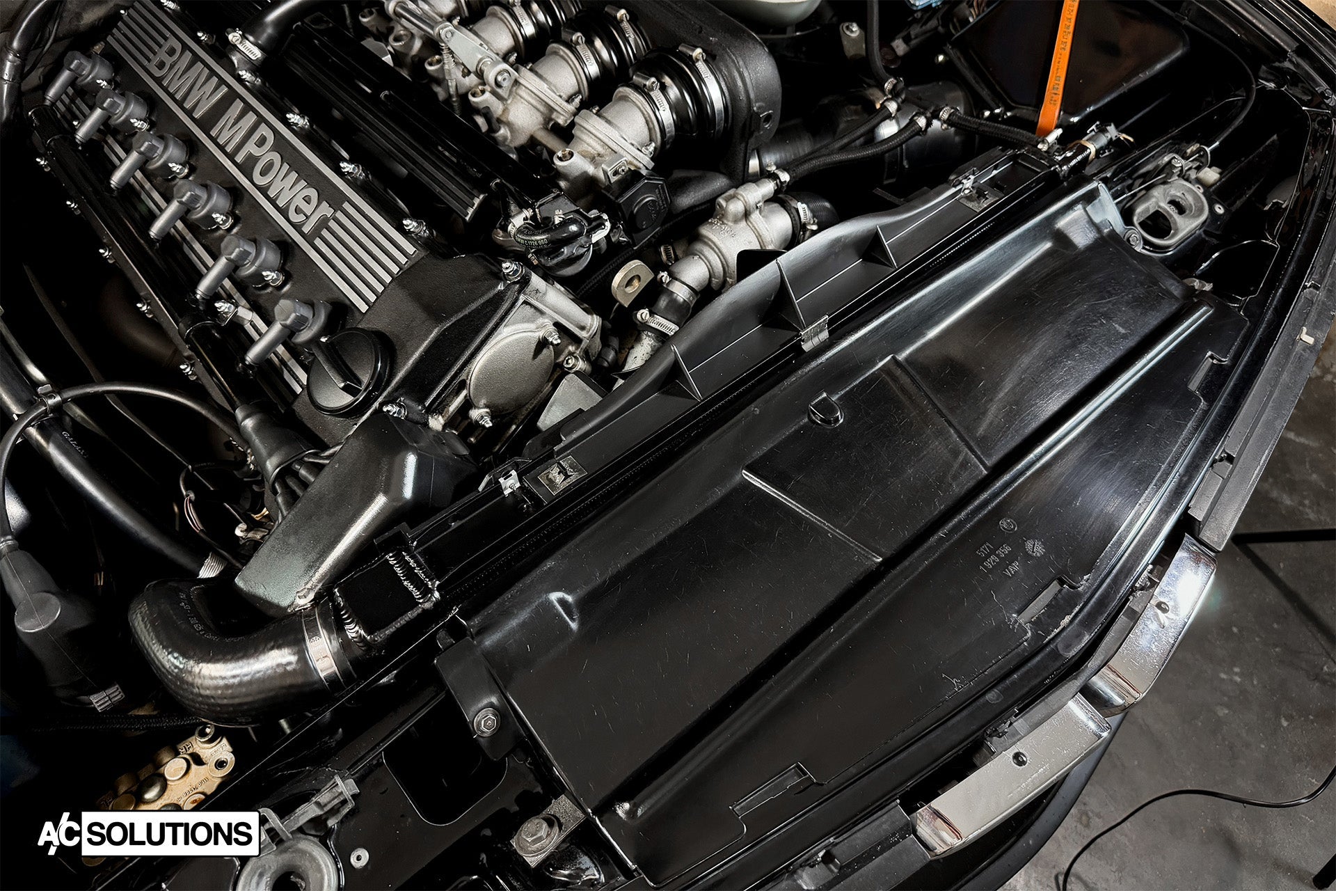 CSF #7232 BMW E28 M5 / E24 M6/635CSi High-Performance All-Aluminum Radiator