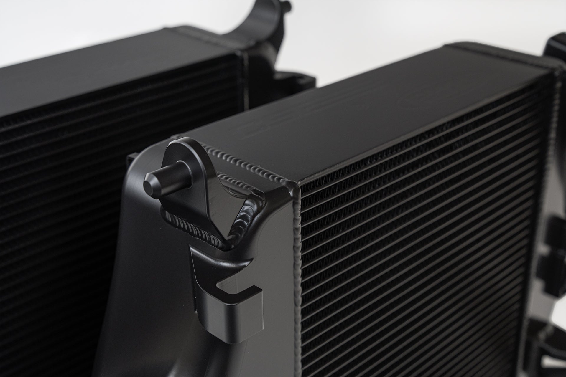 CSF #8211 Lamborghini Urus / Audi RS Q8 Twin Intercooler Set - Thermal Dispersion Black