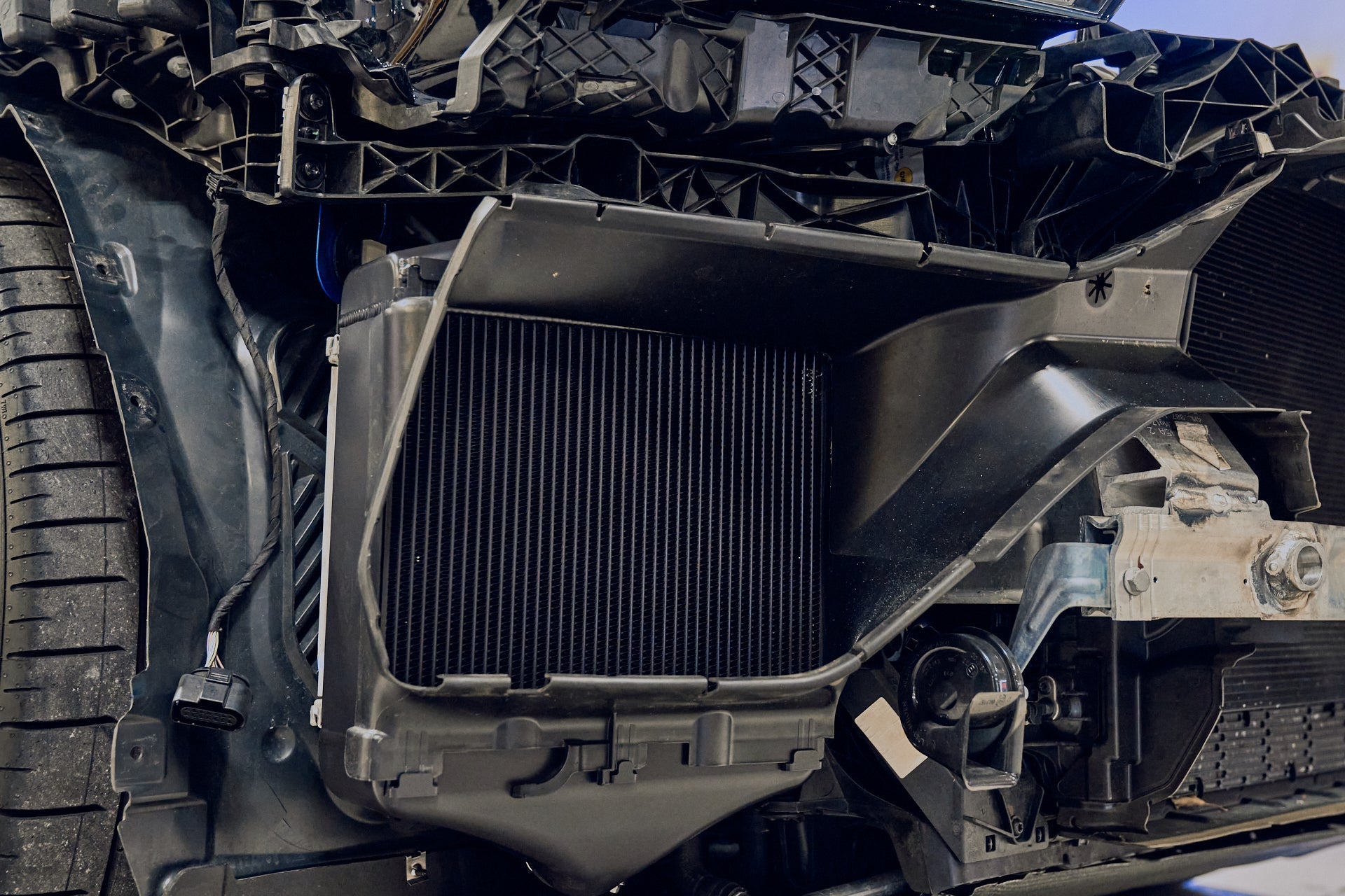 CSF #8211 Lamborghini Urus / Audi RS Q8 Twin Intercooler Set - Thermal Dispersion Black