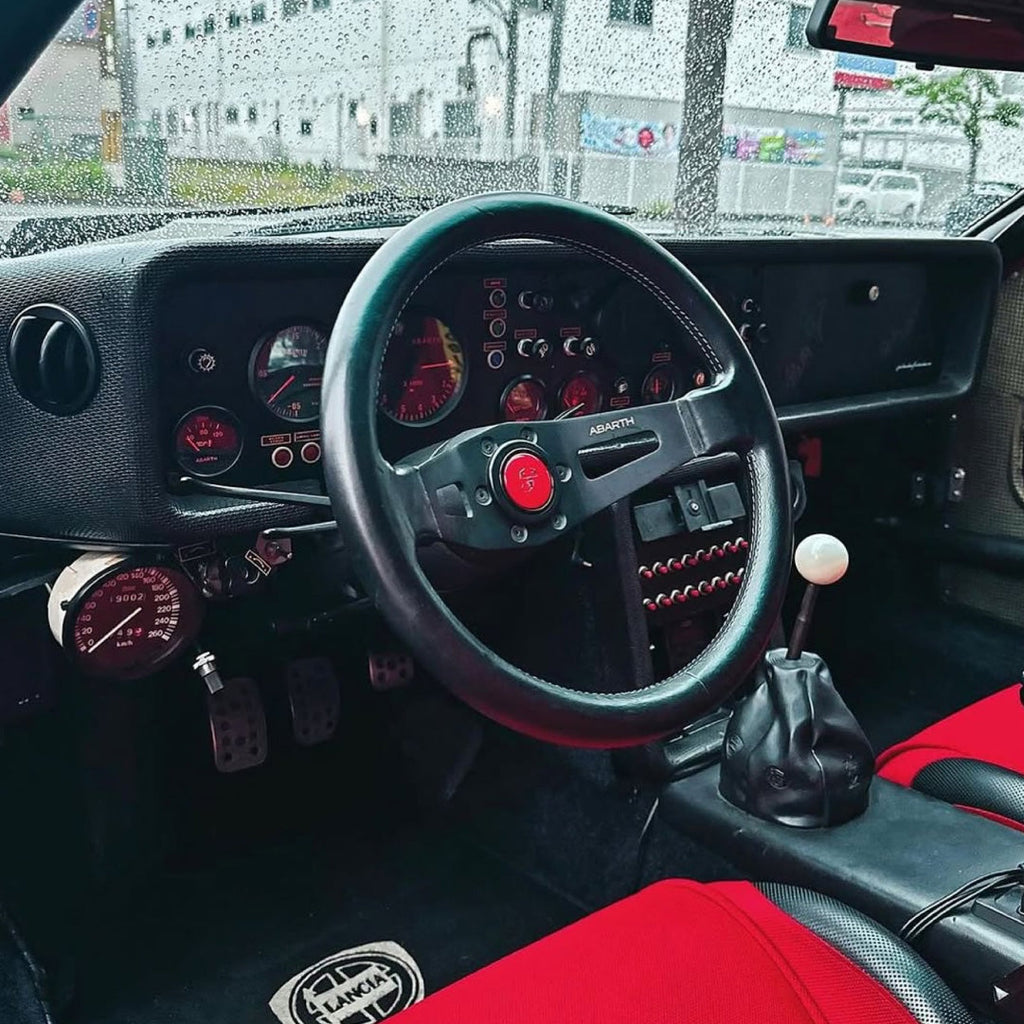 Abarth Horn Button - Round Lip