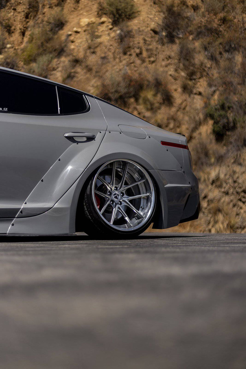 KIA STINGER WIDEBODY