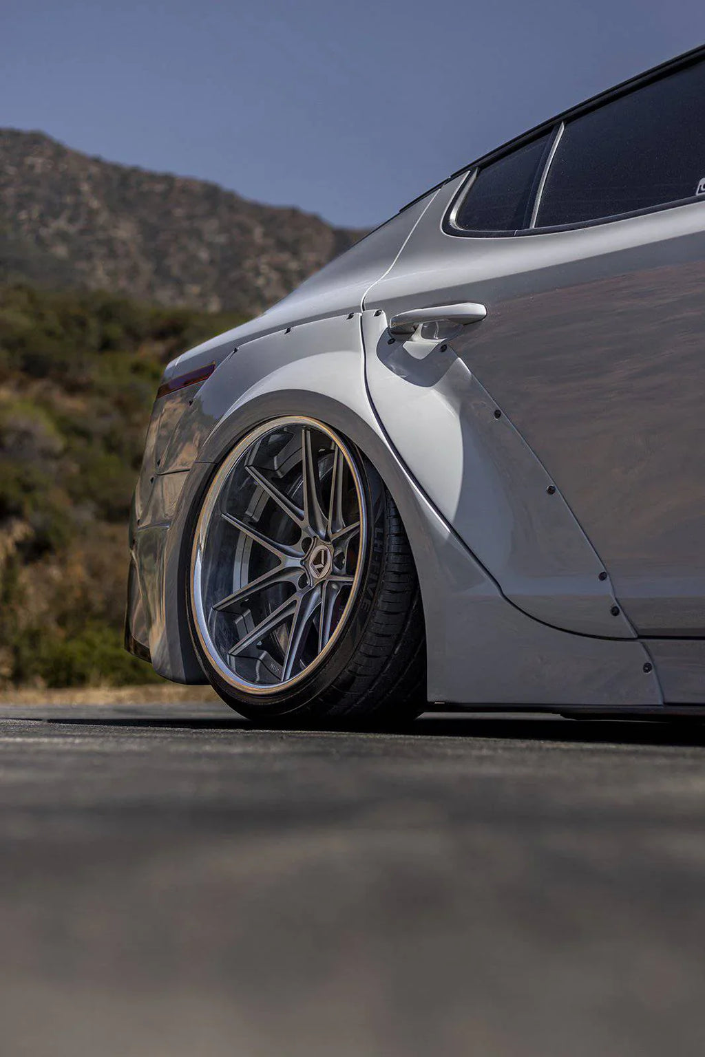 KIA STINGER WIDEBODY