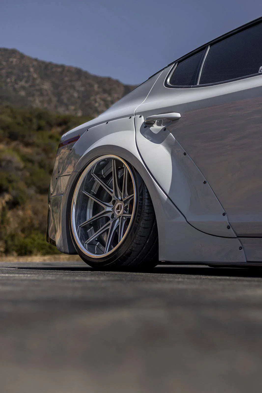 KIA STINGER WIDEBODY